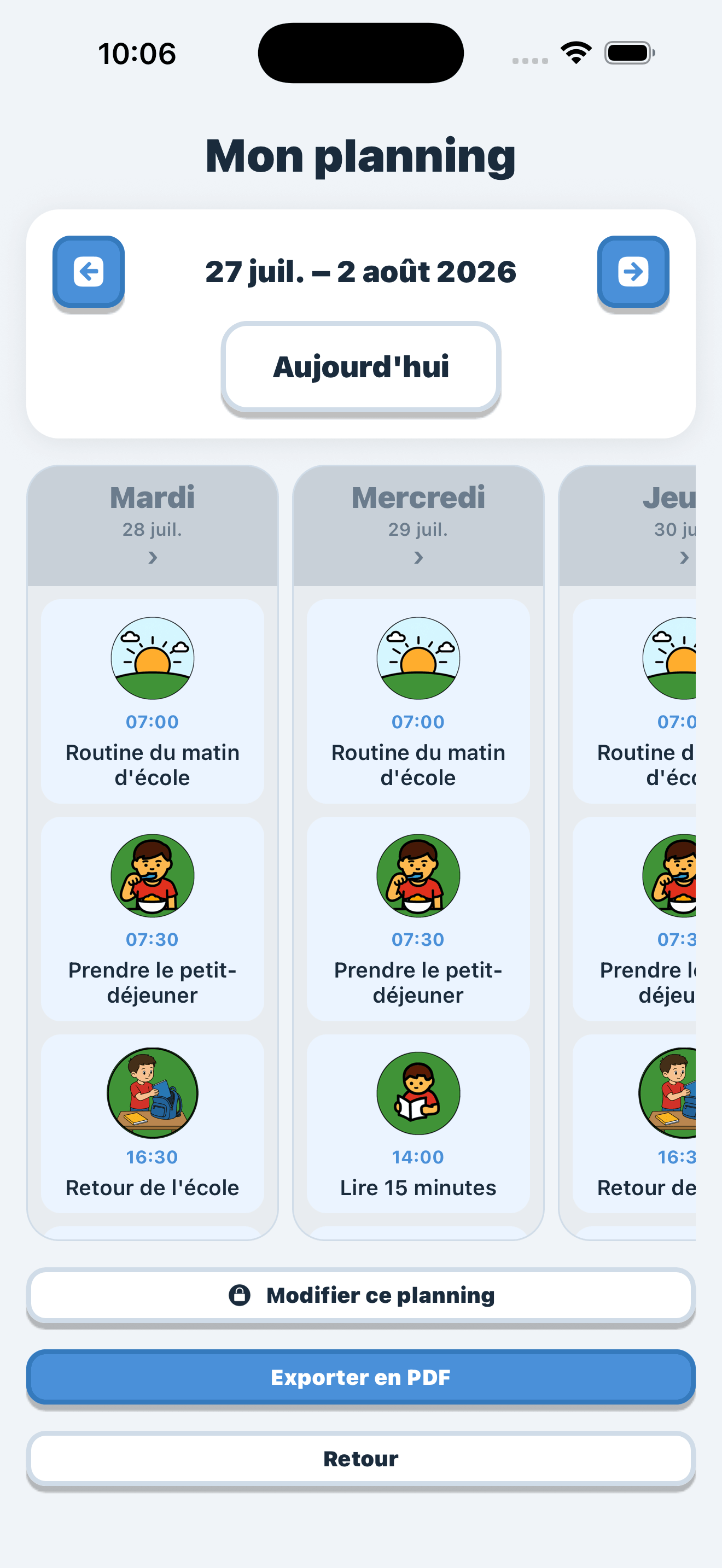 The weekly schedule inside the app, with the PDF export button.